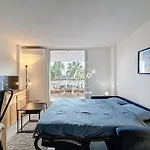 3 Personnes Classé 2 étoiles Avec Terrasse à 500m De La Cavalière Apartamento *