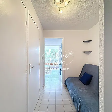Apartman 3 Personnes Classe 2 Etoiles Avec Terrasse A 500m De La Cavaliere