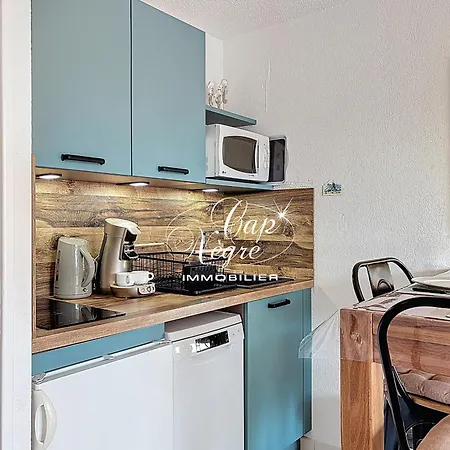 3 Personnes Classe 2 Etoiles Avec Terrasse A 500m De La Cavaliere