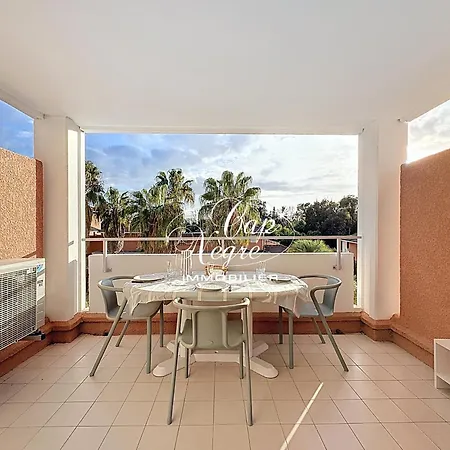 3 Personnes Classe 2 Etoiles Avec Terrasse A 500m De La Cavaliere *