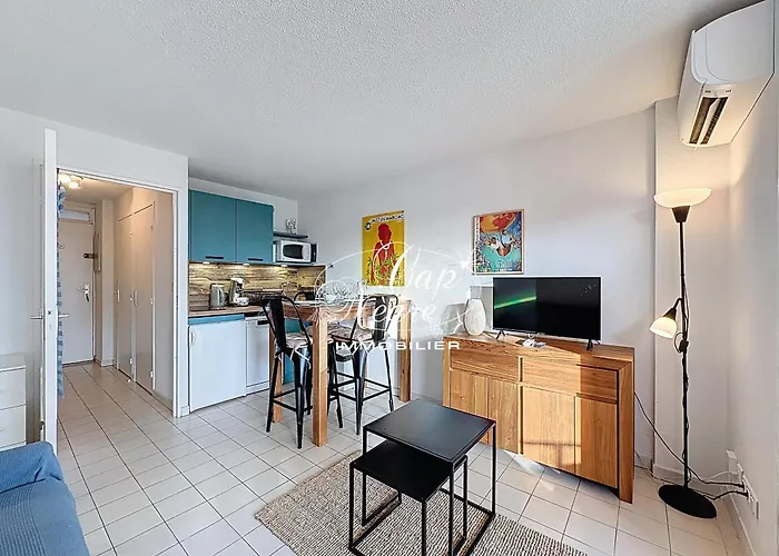 3 Personnes Classe 2 Etoiles Avec Terrasse A 500m De La Cavaliere アパート