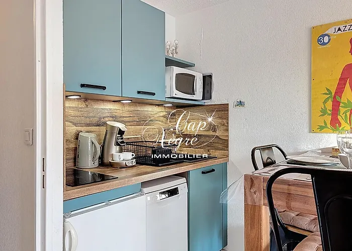 3 Personnes Classe 2 Etoiles Avec Terrasse A 500m De La Cavaliere