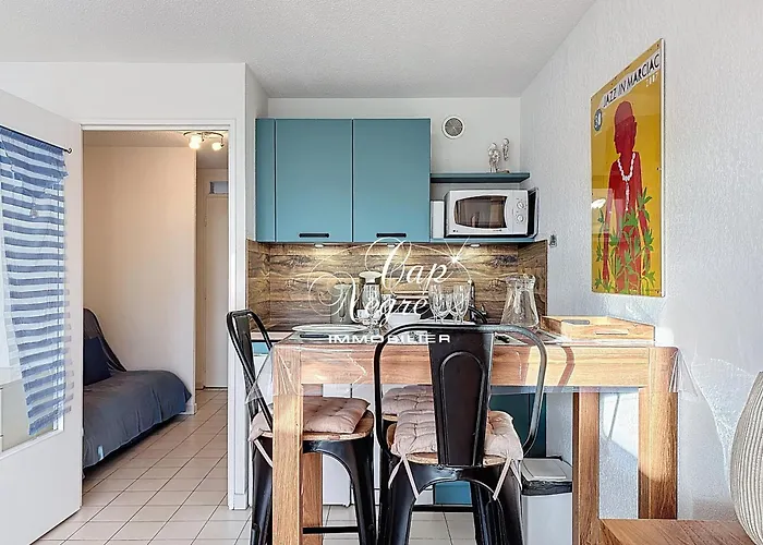 3 Personnes Classe 2 Etoiles Avec Terrasse A 500m De La Cavaliere